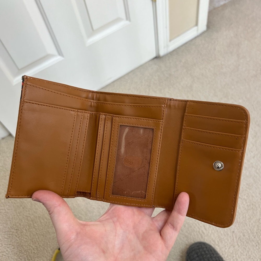 Heart and XO Pattern Wallet - Picture 3 of 3